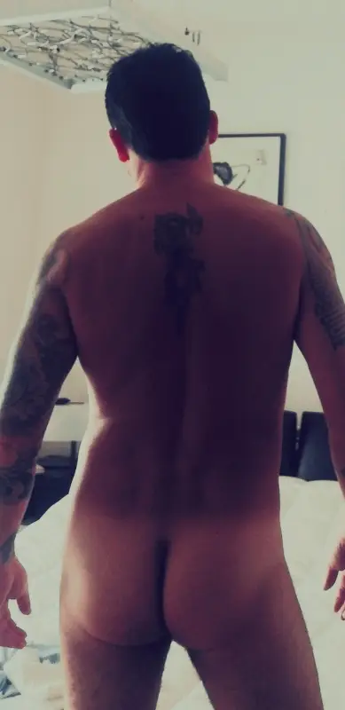 Uomo italiano per incontri con donne. 