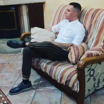 Accompagnatore gigolo Vincenzo98