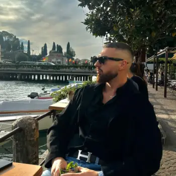 Accompagnatore gigolo Erman