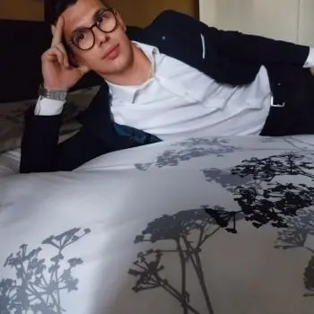 Accompagnatore gigolo Itan