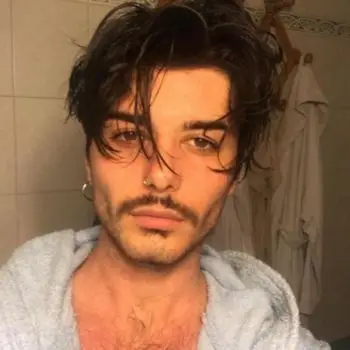 Accompagnatore gigolo Luca28