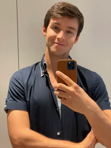 Accompagnatore gigolo Orazio