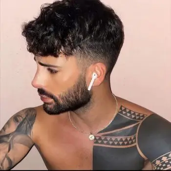 Accompagnatore gigolo Ryan Bale