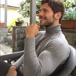 Accompagnatore gigolo Romeo