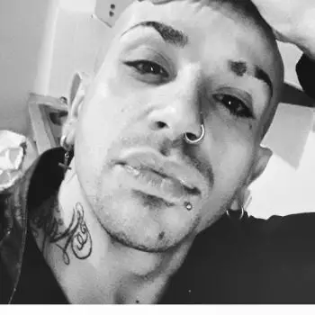 Accompagnatore gigolo Salvatore213