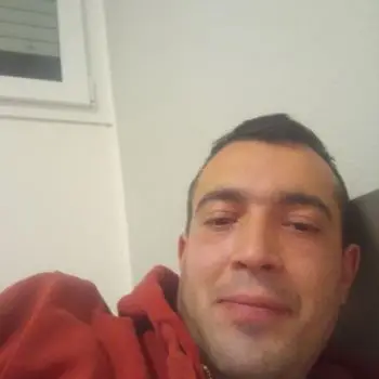 Accompagnatore gigolo Riccardo07