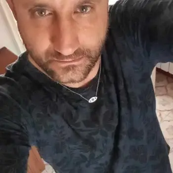 Accompagnatore gigolo Nino1