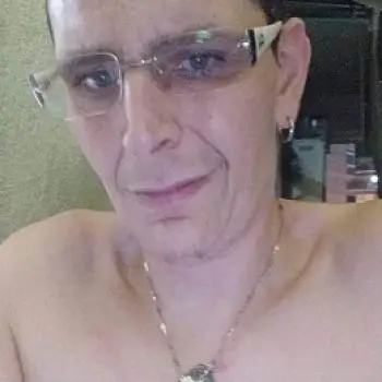 Accompagnatore gigolo Enzo81