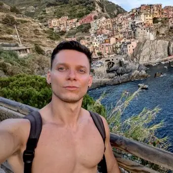 Accompagnatore gigolo Alex Puro