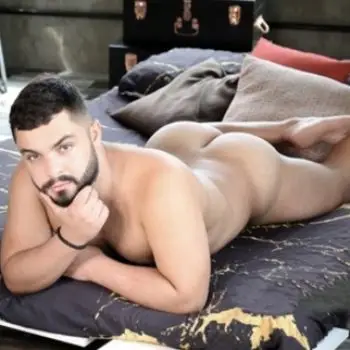 Accompagnatore gigolo Gustavo