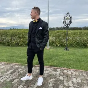 Accompagnatore gigolo Albe