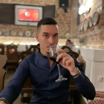 Accompagnatore gigolo Antonio