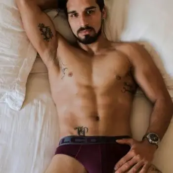 Accompagnatore gigolo Valentin