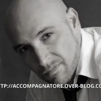 Accompagnatore gigolo GigoloperCoppiaroma