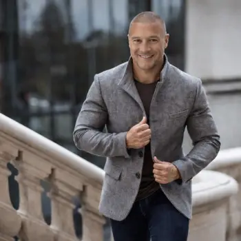 Accompagnatore gigolo Valentino 