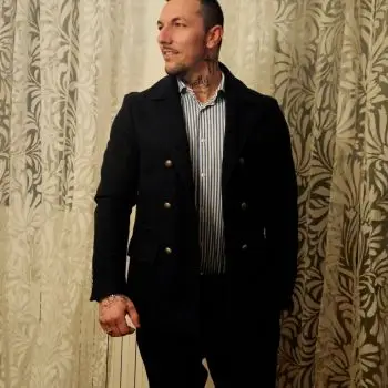 Accompagnatore gigolo Axel Duvall