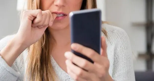 I Gigolo che mandano messaggi sono poco professionali