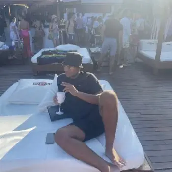 Accompagnatore gigolo Jonathan