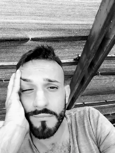 Accompagnatore gigolo Viky