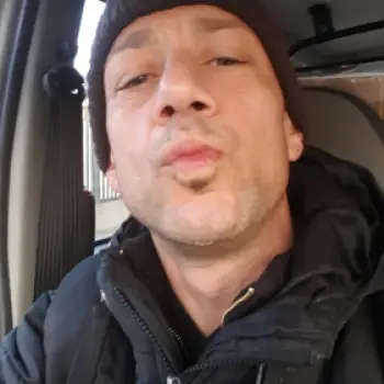 Accompagnatore gigolo Hider