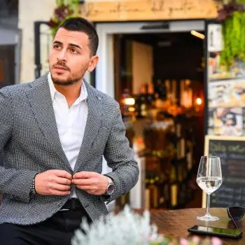 Accompagnatore gigolo Leonardo Villa