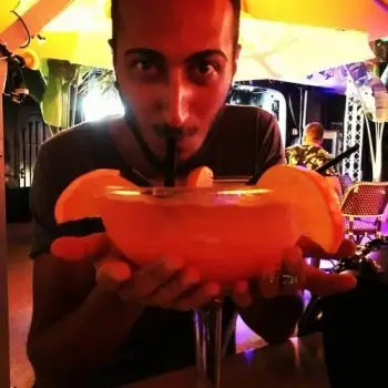 Accompagnatore gigolo Antoniostig