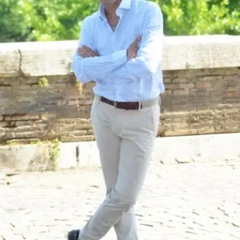 Accompagnatore gigolo Lucafly