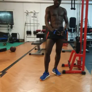 Accompagnatore gigolo DOA