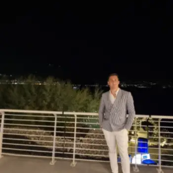 Accompagnatore gigolo Frenky