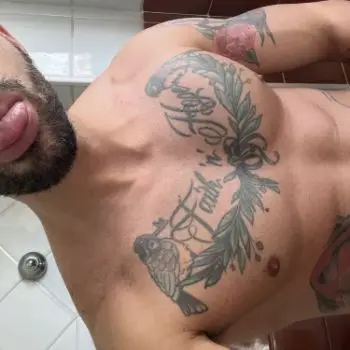 Accompagnatore gigolo Leonardo92.