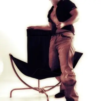 Accompagnatore gigolo L'uomo giusto