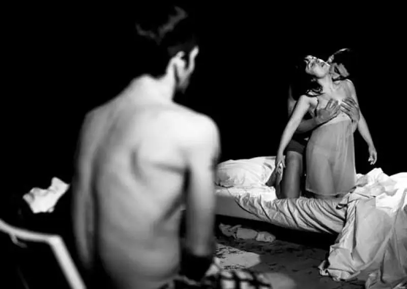 Cresce la ricerca di gigolo per coppie a Pescara