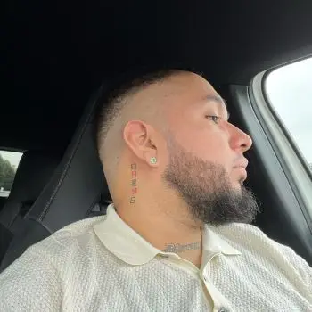 Accompagnatore gigolo Riccardo E.