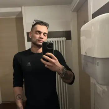 Accompagnatore gigolo Alex