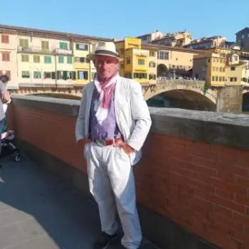 Accompagnatore gigolo Francesco disole