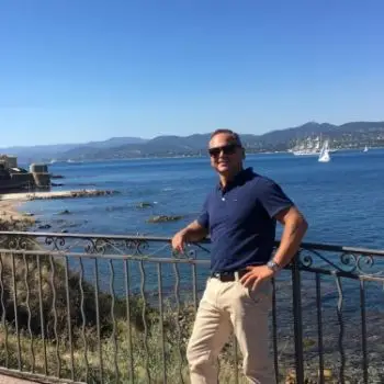 Accompagnatore gigolo Lucarasponi