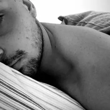 Accompagnatore gigolo Salvatoremolina