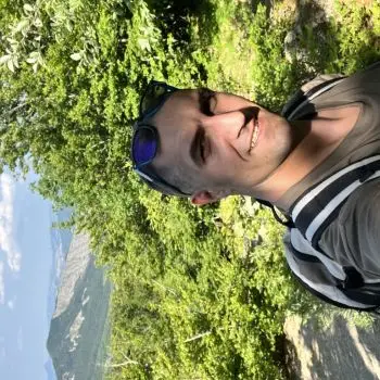 Accompagnatore gigolo Lorenzo G.