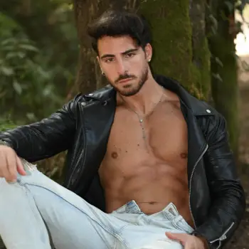 Accompagnatore gigolo Chris