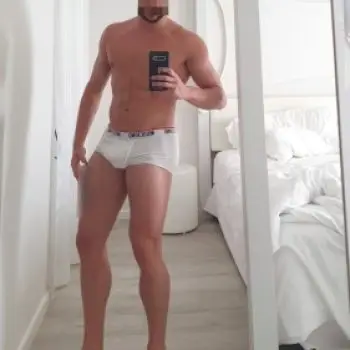 Accompagnatore gigolo Pedro