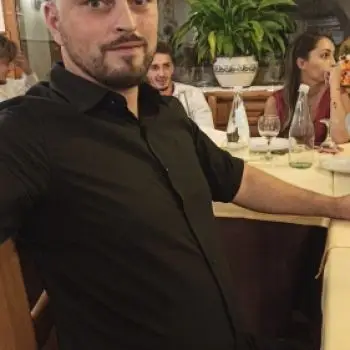 Accompagnatore gigolo Jony32