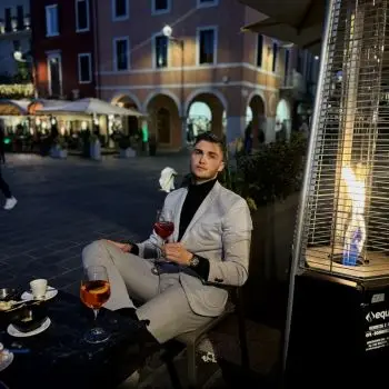 Accompagnatore gigolo Anes