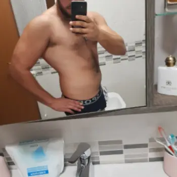 Accompagnatore gigolo Kelvin