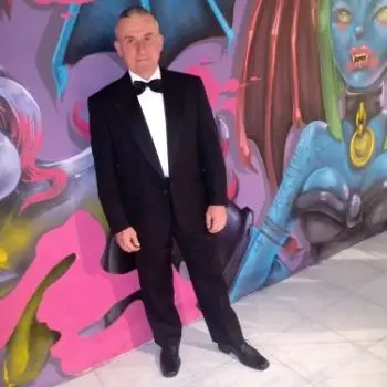 Accompagnatore gigolo Francesco disole