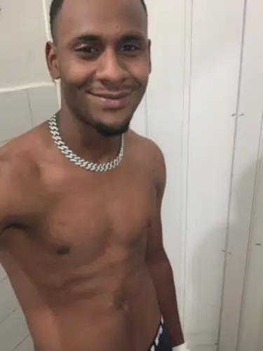 Accompagnatore gigolo Luis69