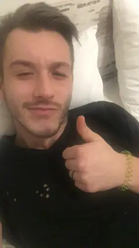 Accompagnatore gigolo Matthew98