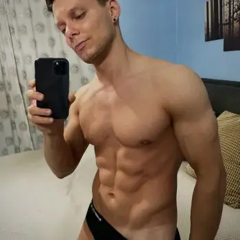 Accompagnatore gigolo Alex Puro