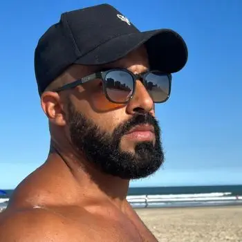 Accompagnatore gigolo Caiofelipe