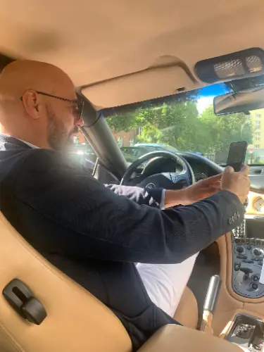 Accompagnatore gigolo Roberto
