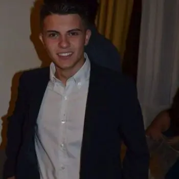 Accompagnatore gigolo Alessioo